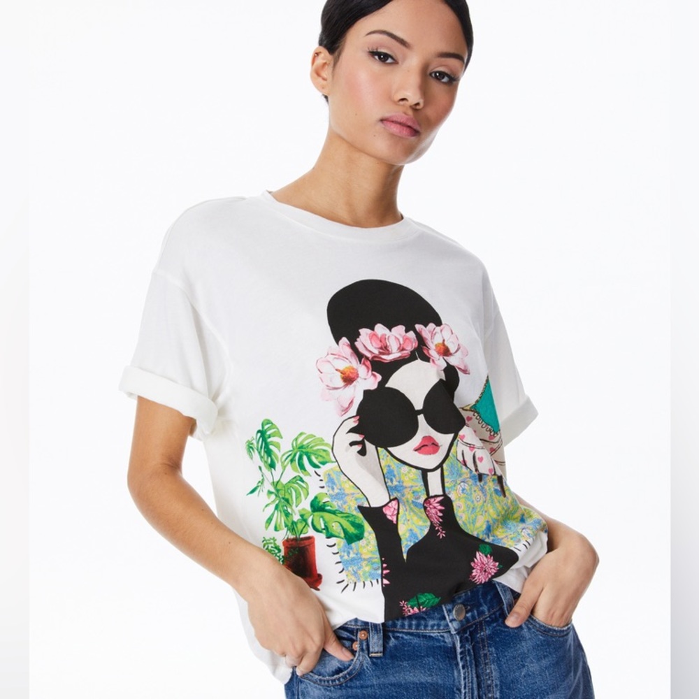 Alice + Olivia Evan tee size small